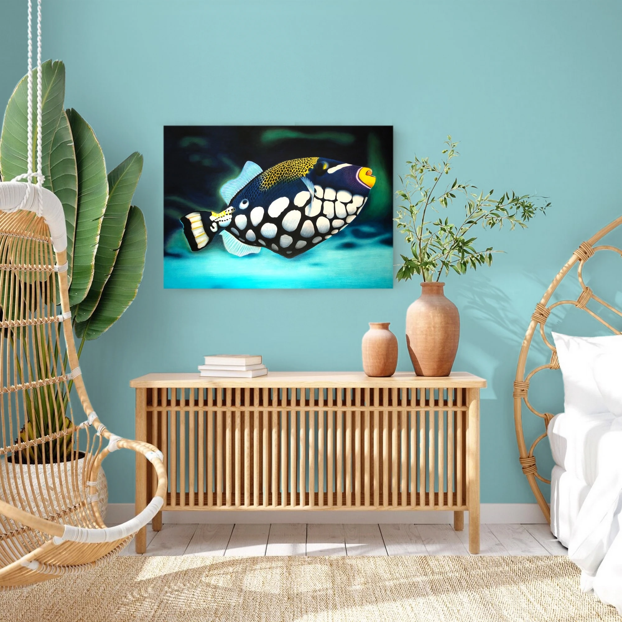 Grande peinture murale tropicale et exotique d'un poisson exotique baliste clown dans le fond de l'océan