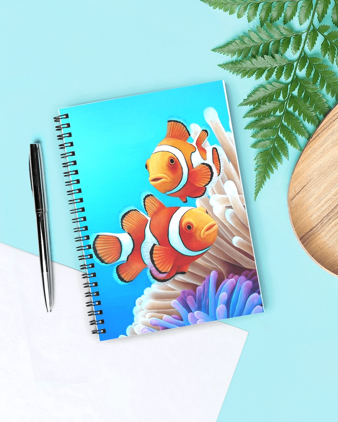 Cahier à spirale, carnet, bloc-notes tropical exotique, poissons clown dans les anémones de mer de l'océan