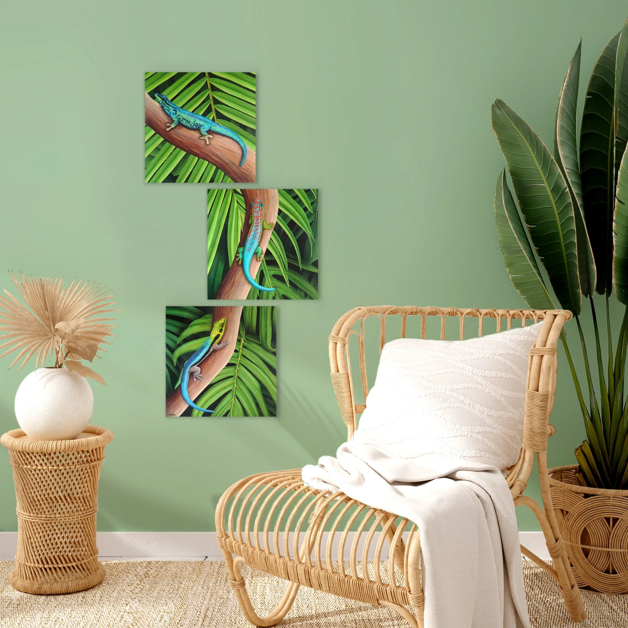 Décoration tropicale et exotique avec un Grand tableau de trois lézards geckos dans la jungle de la forêt tropicale.