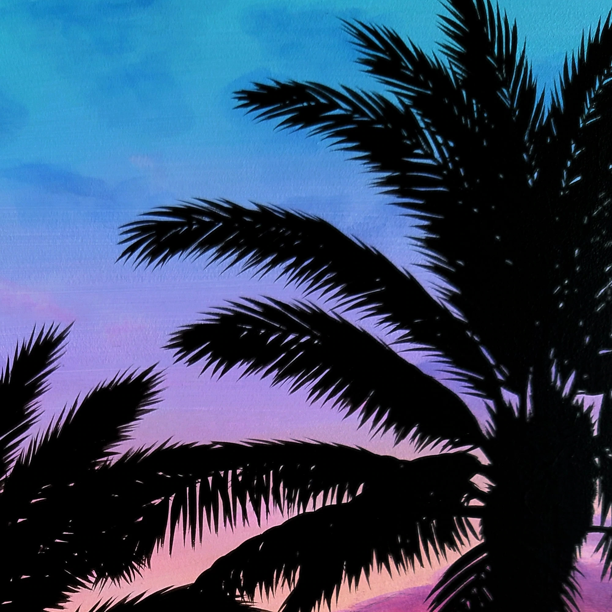 Décoration style tropicale et exotique avec un Tableau d'un coucher de soleil sur la mer, avec des palmiers devant.