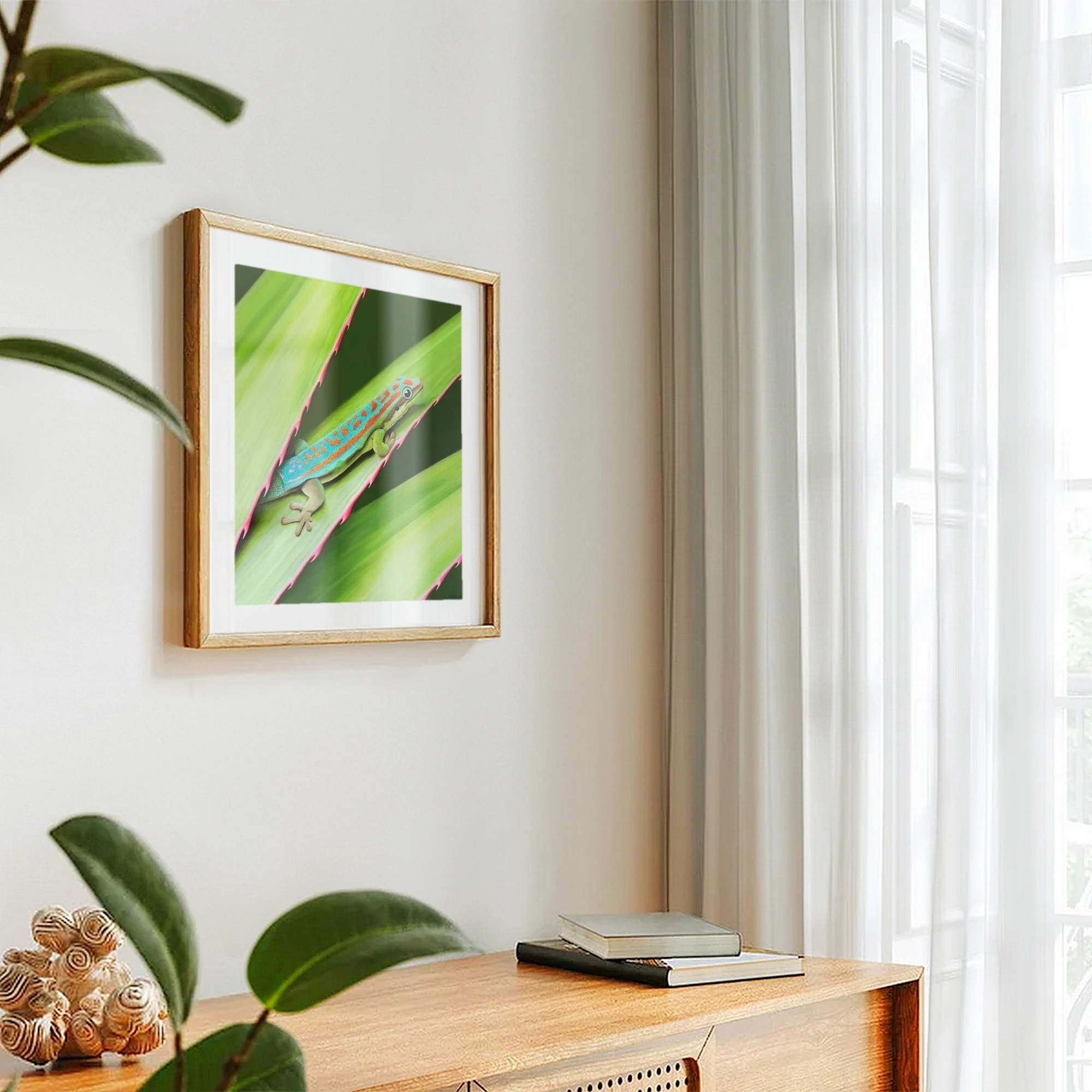 Impression d'art d'une peinture d'un lézard gecko de l'île maurice accroché sur un mur pour une décoration tropical exotique